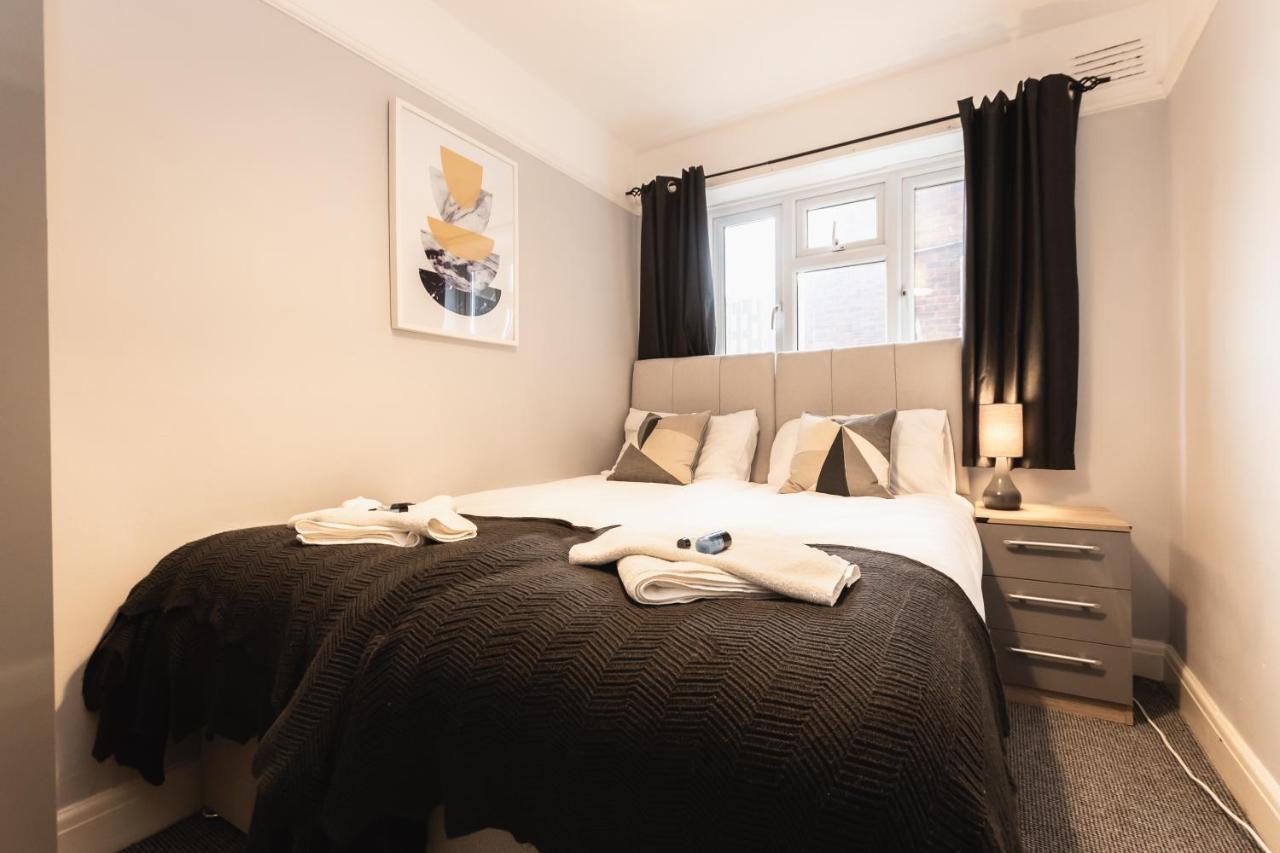 פורטסמות' Best Price! Perfect Gunwharf Accommodation - 5 Single Beds Or Kingsize Free Parking מראה חיצוני תמונה