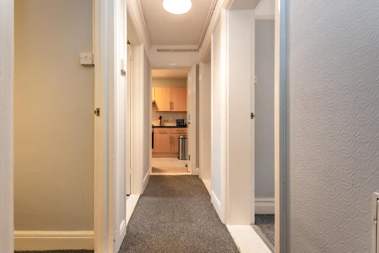פורטסמות' Best Price! Perfect Gunwharf Accommodation - 5 Single Beds Or Kingsize Free Parking מראה חיצוני תמונה